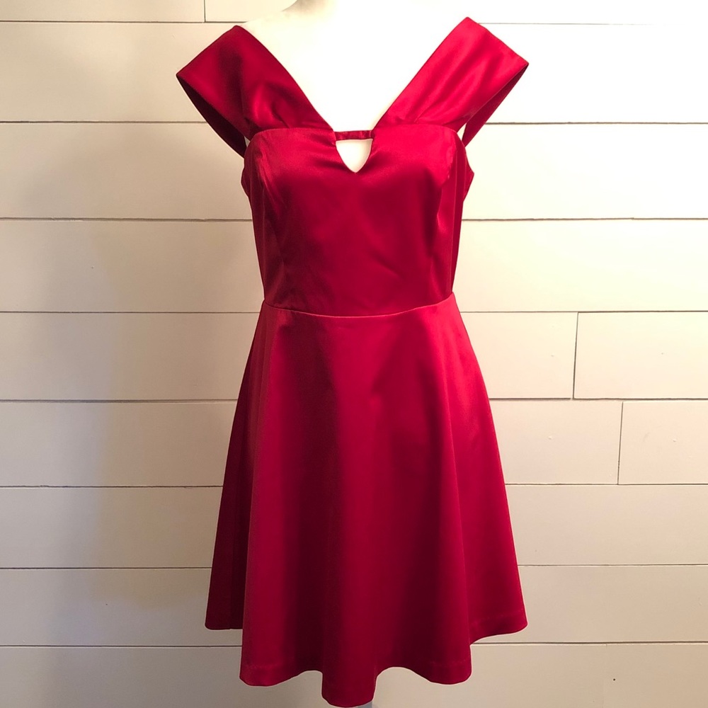 🎉🎉BOGO FREE🎉🎉ENTIRE CLOSET!!! - Picture 4 of 8